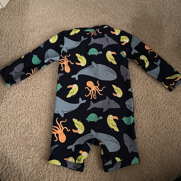 Carter’s one piece Rash-guard - Picture 2 of 3